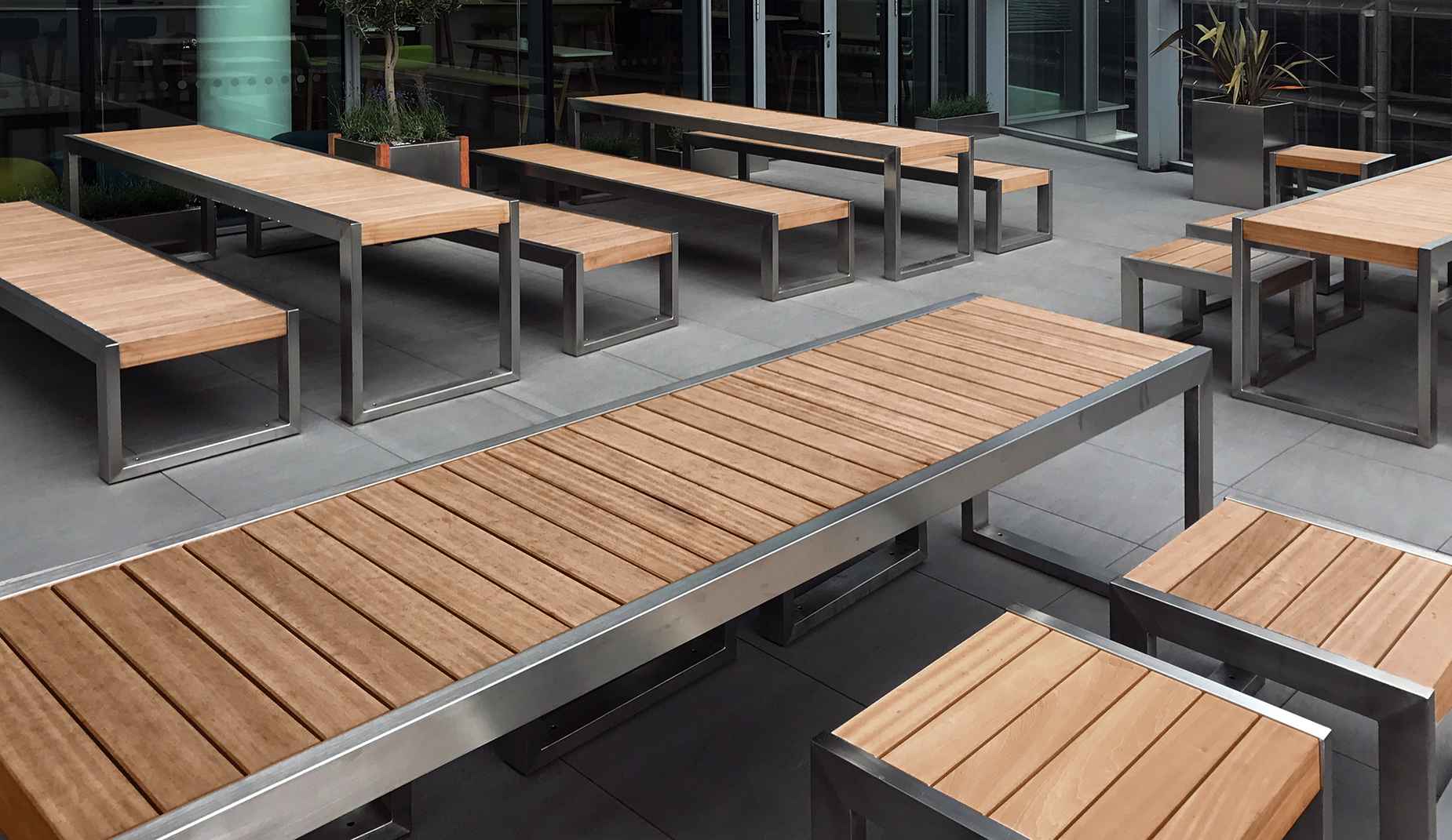 SKOP bench in hardwood Factory Furniture