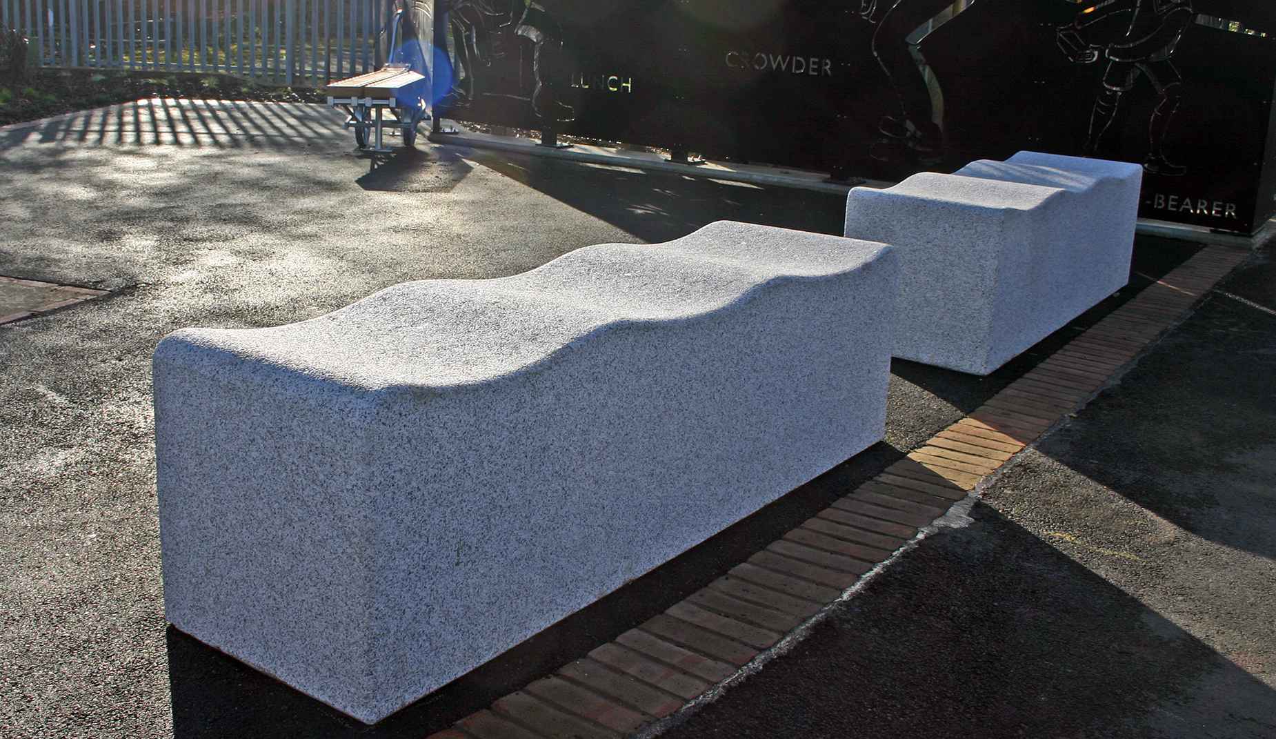 Serpentine bench in granite Factory Furniture