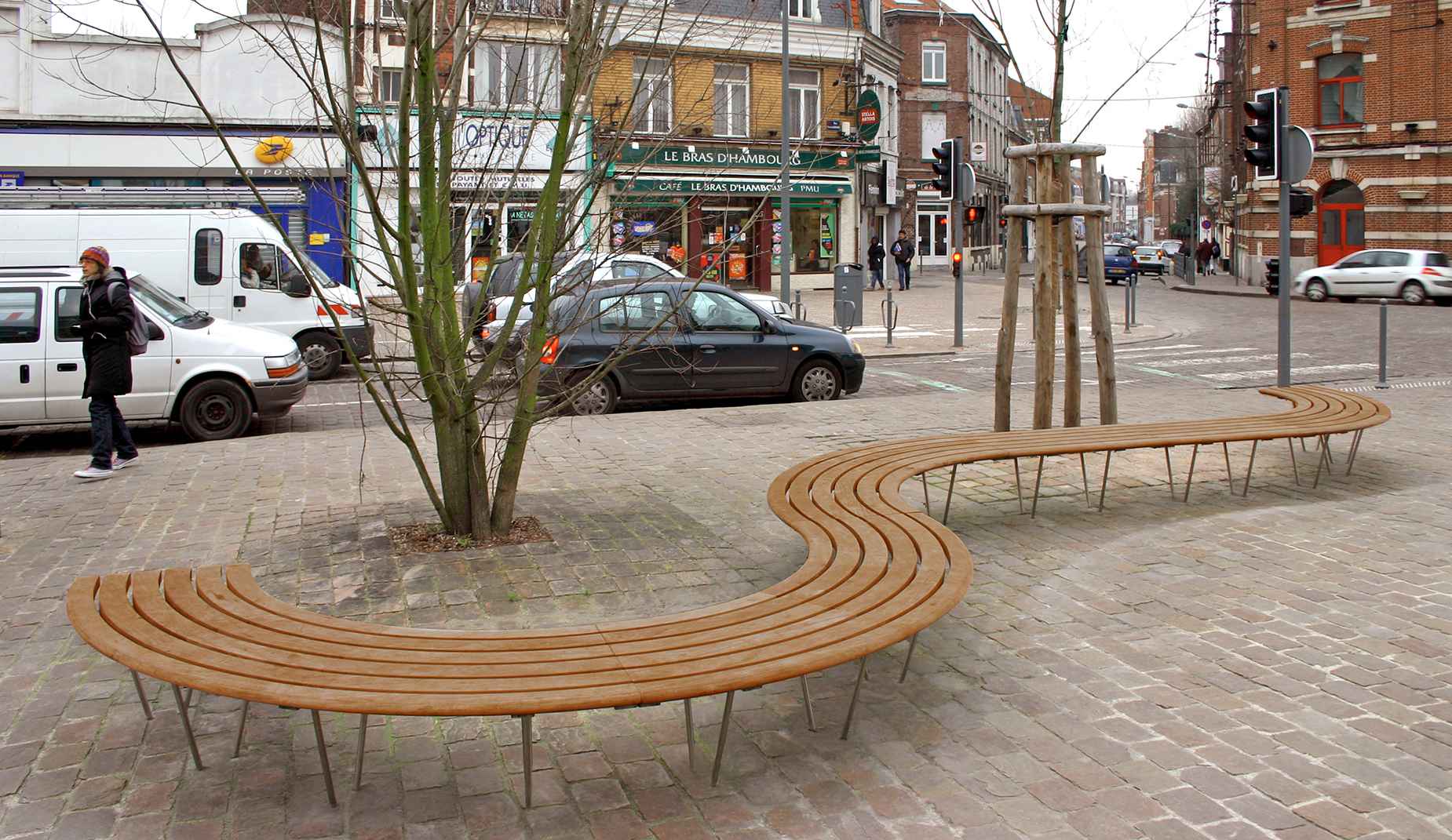 Sinu bench in hardwood Factory Furniture