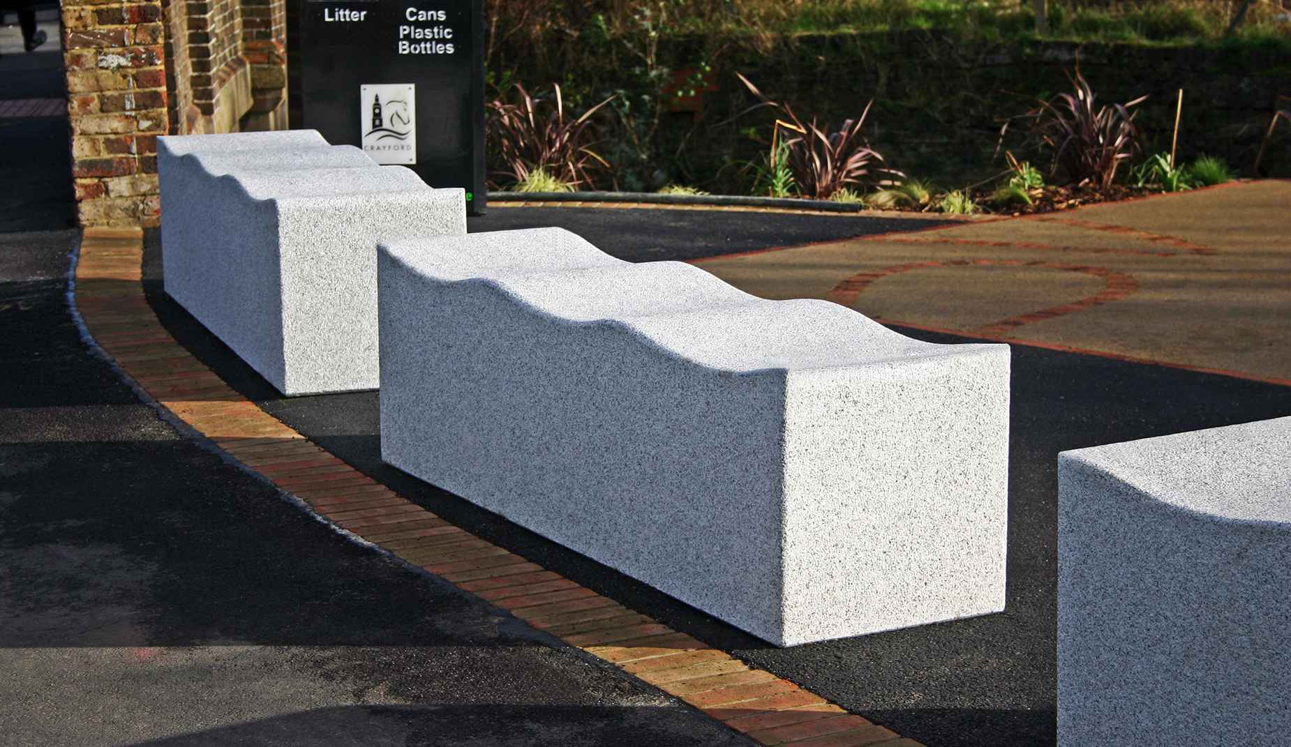 Serpentine bench in granite Factory Furniture