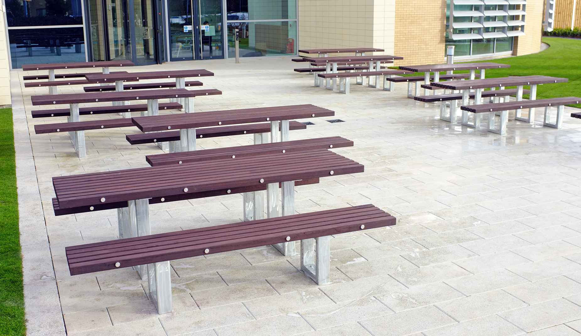 Tord bench in hardwood Factory Furniture