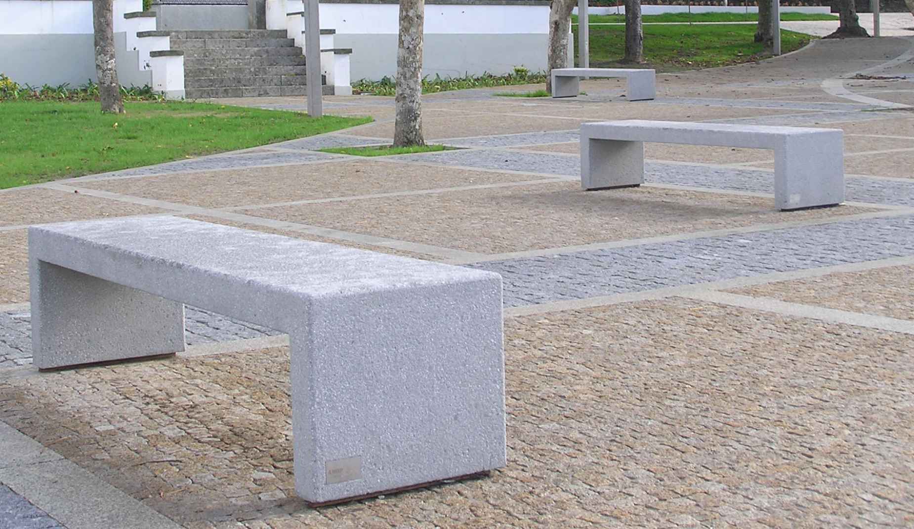 Bloc bench in Concrete Factory Furniture