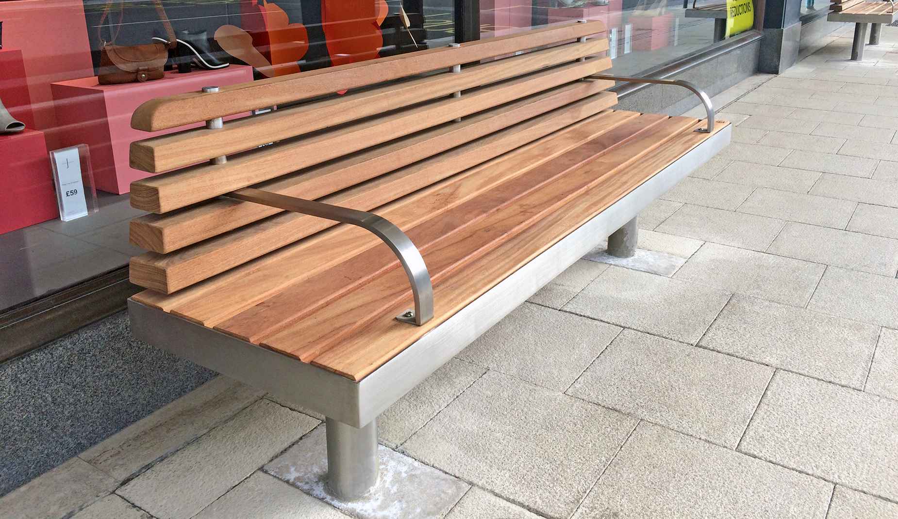 Straight Tree seat in hardwood Factory Furniture