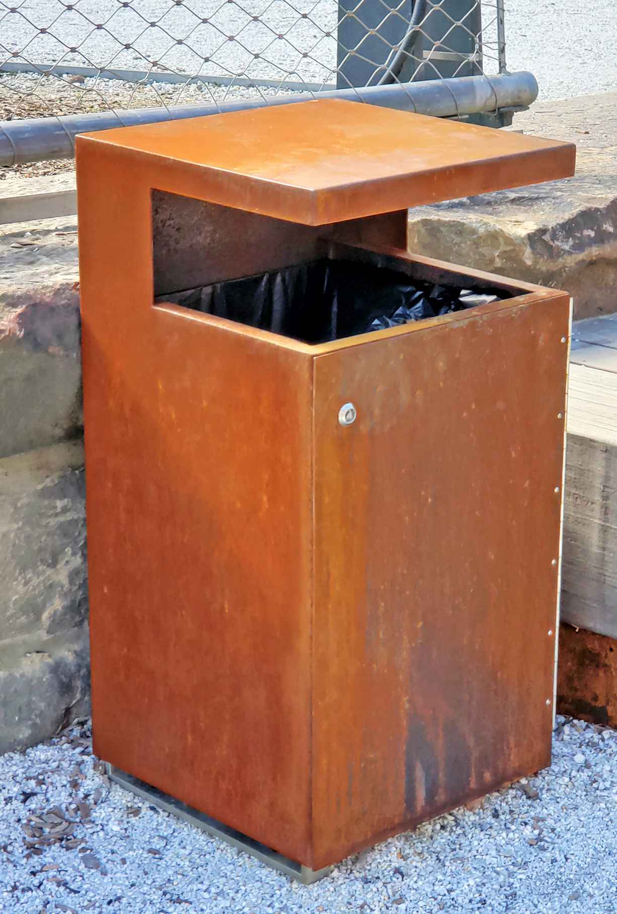 Skop bin in steel Factory Furniture
