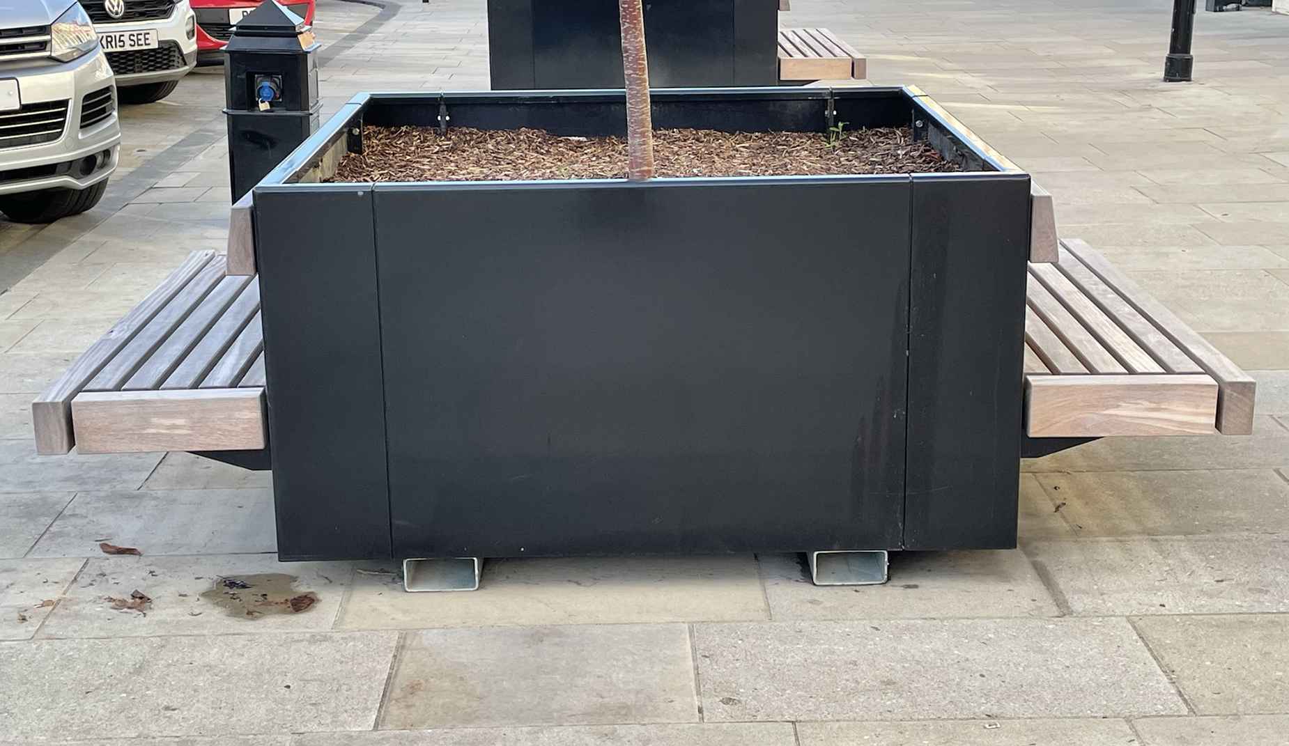 Cubit Fold Top Planter in hardwood Factory Furniture