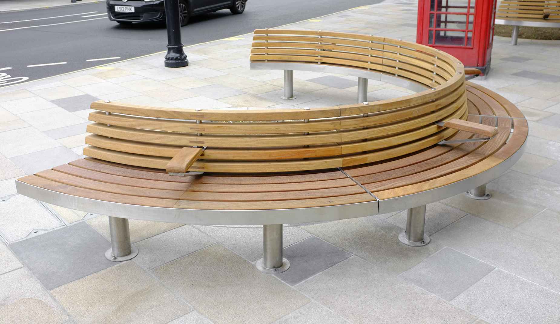 Tree seat in hardwood Factory Furniture