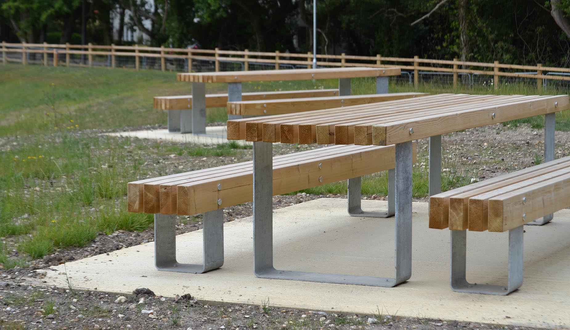 Quay table in hardwood Factory Furniture