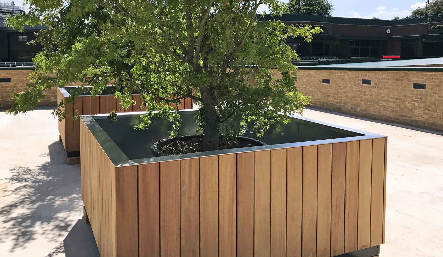Tree Planter in hardwood Factory Furniture