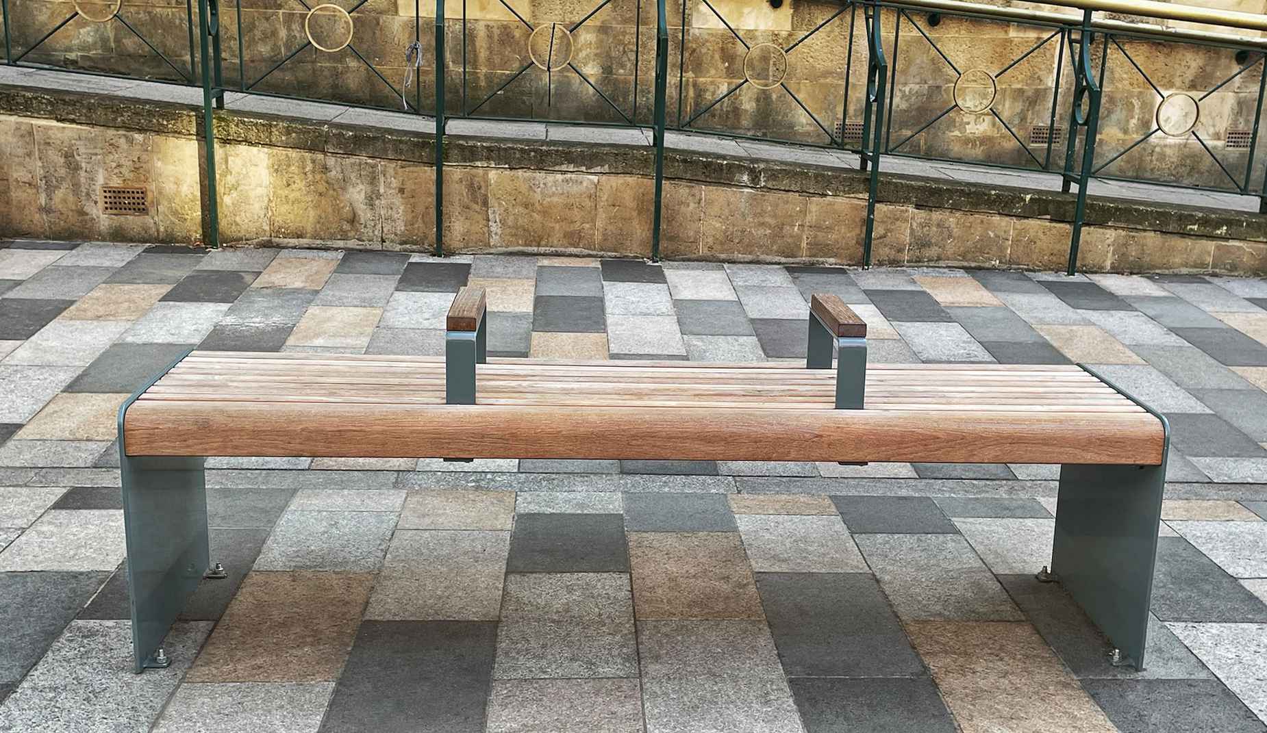 Ilford Straight bench in hardwood Factory Furniture