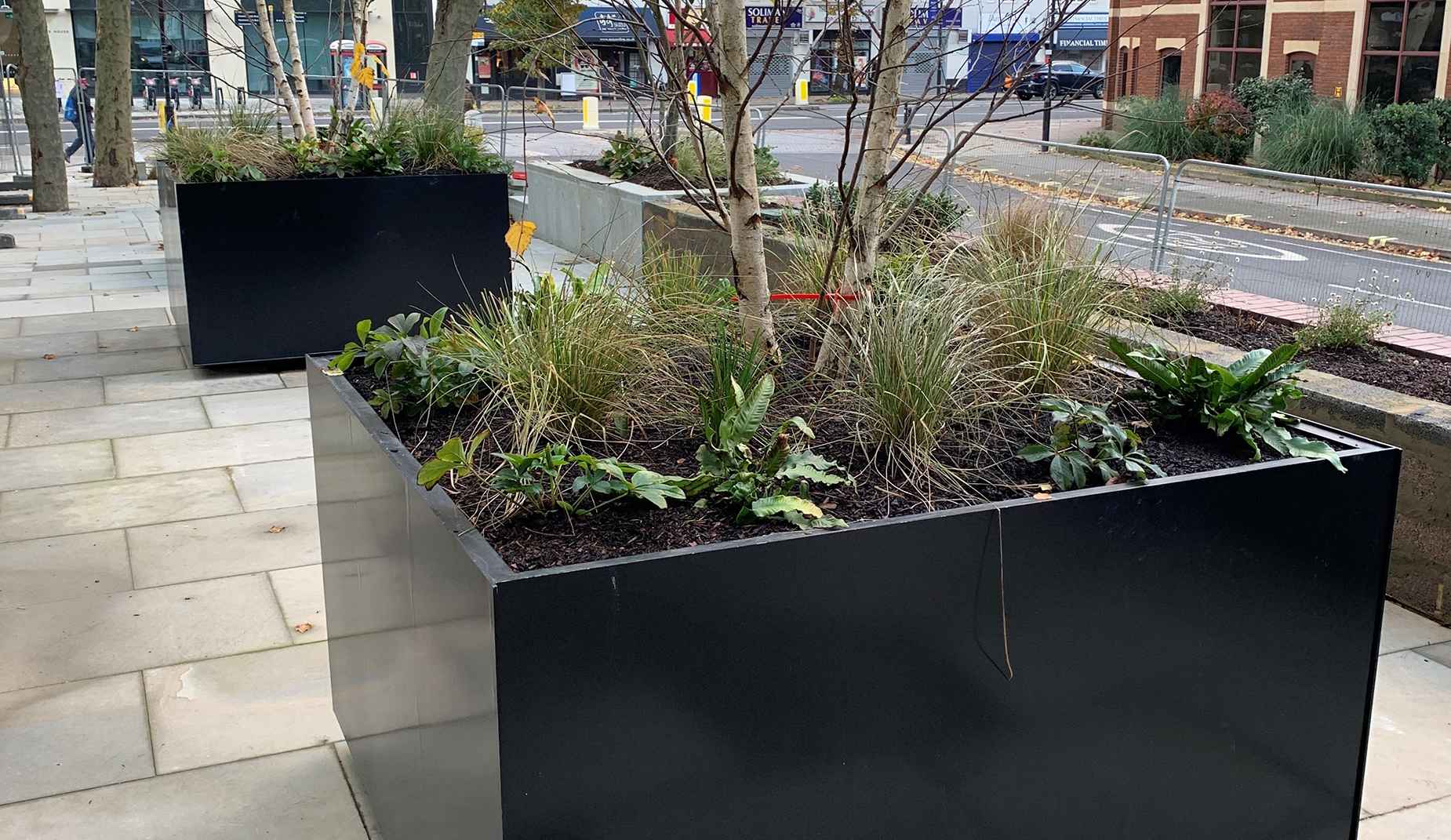 Osso Planter in steel Factory Furniture