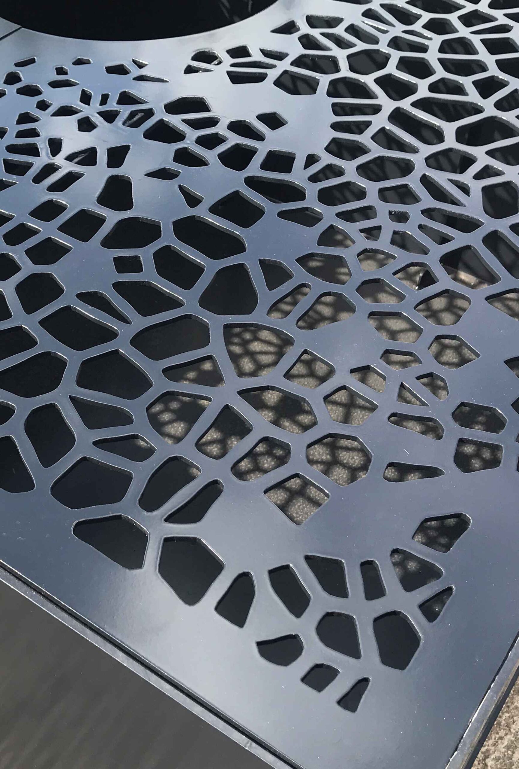 Osso Planter in steel Factory Furniture