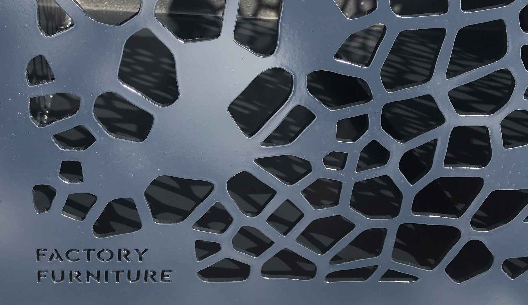 Osso Planter in steel Factory Furniture