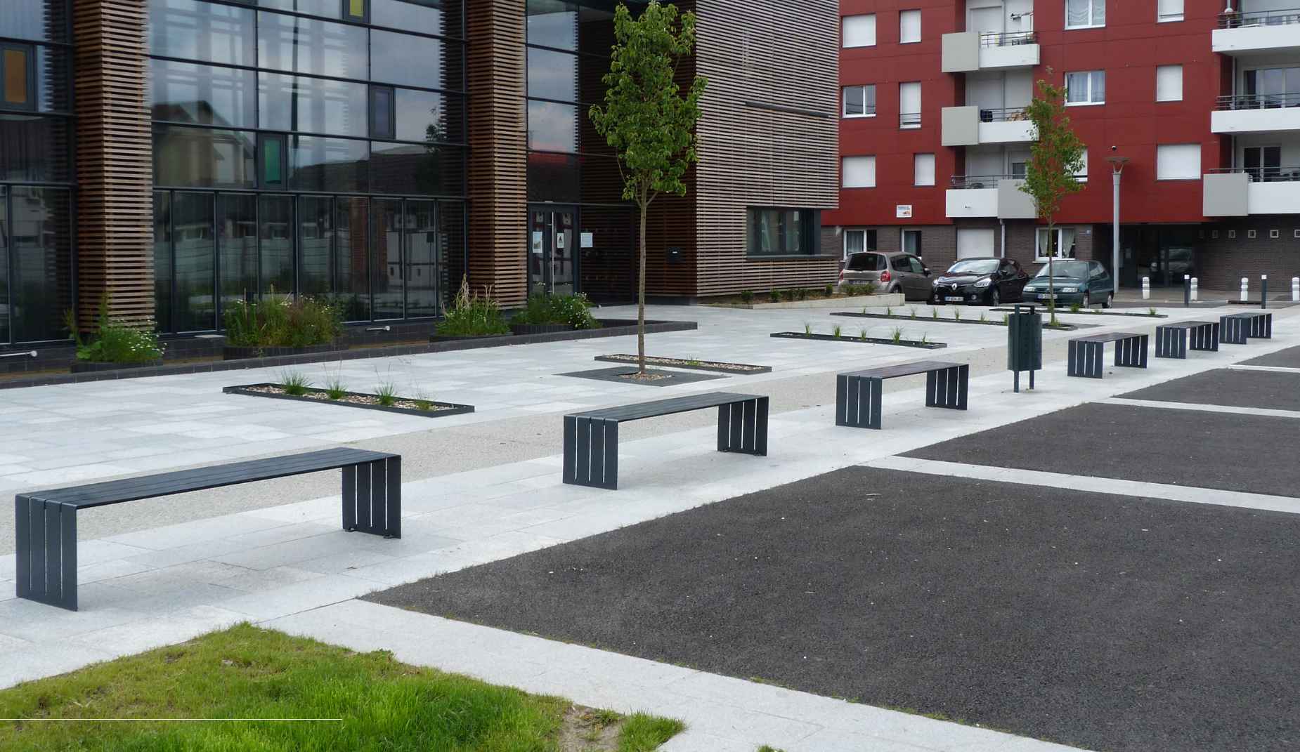 Bloc bench in steel Factory Furniture