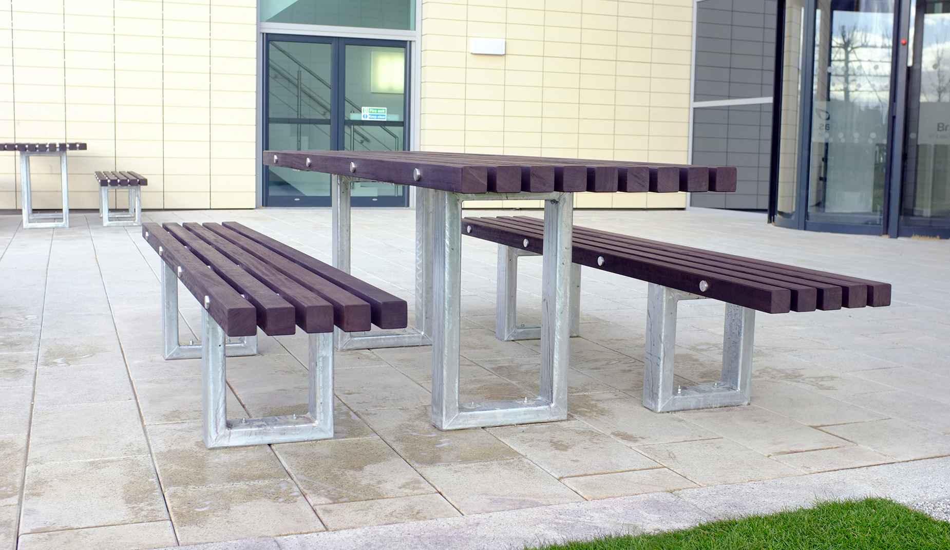 Tord table in hardwood Factory Furniture