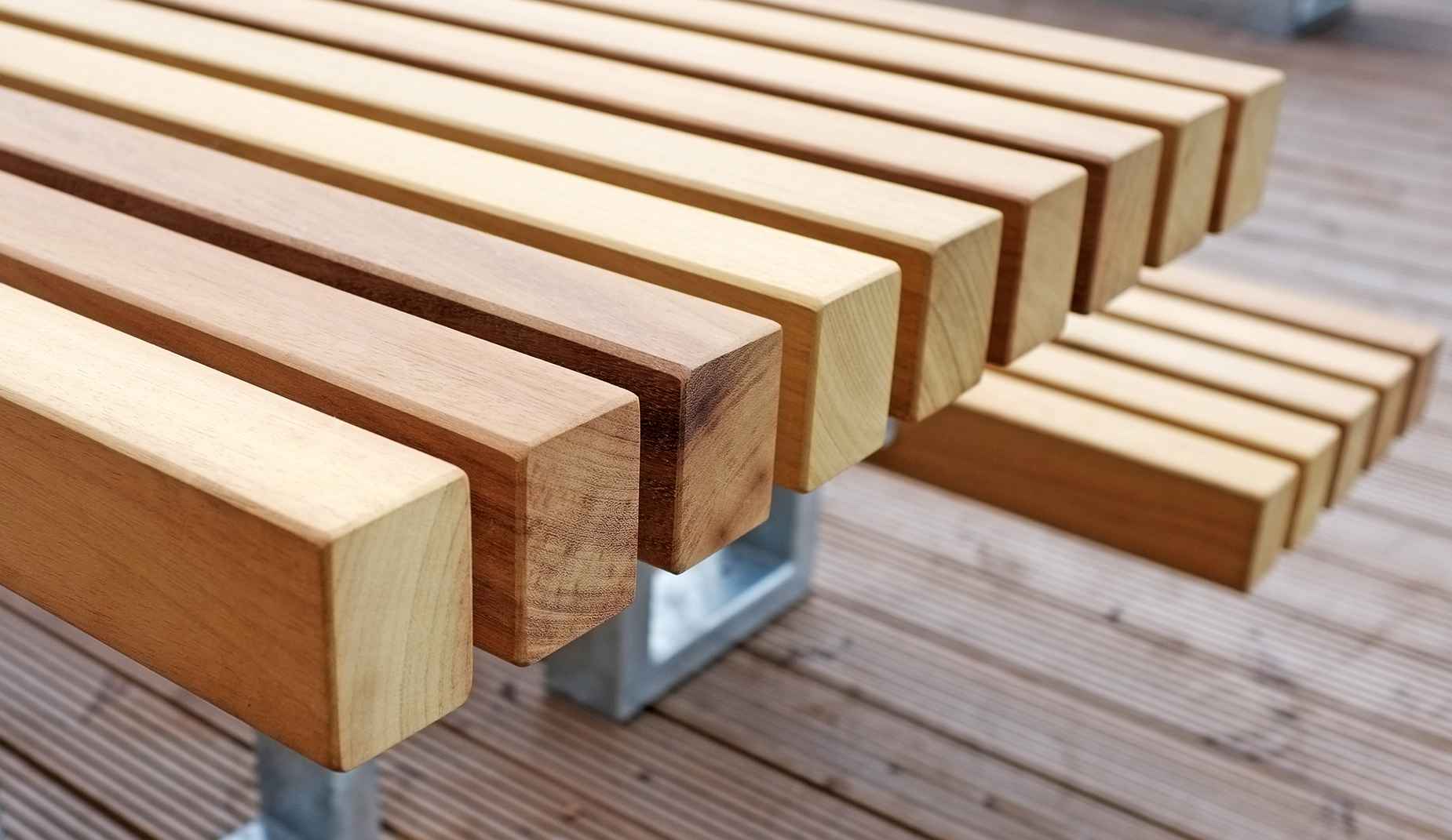 Tord table in hardwood Factory Furniture