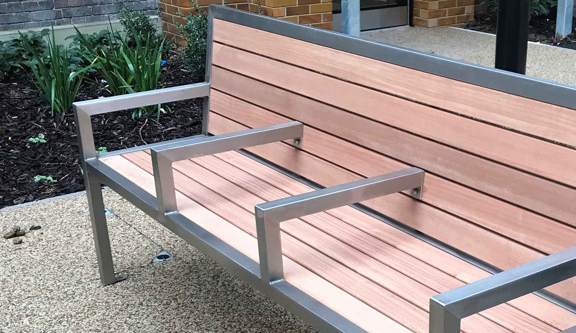 Util seat in hardwood Factory Furniture