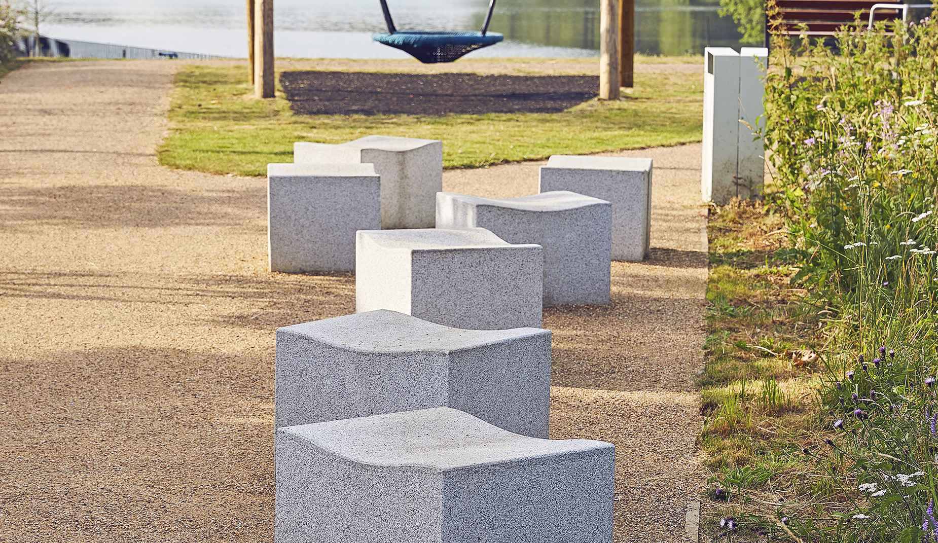 Serpentine stool in granite Factory Furniture