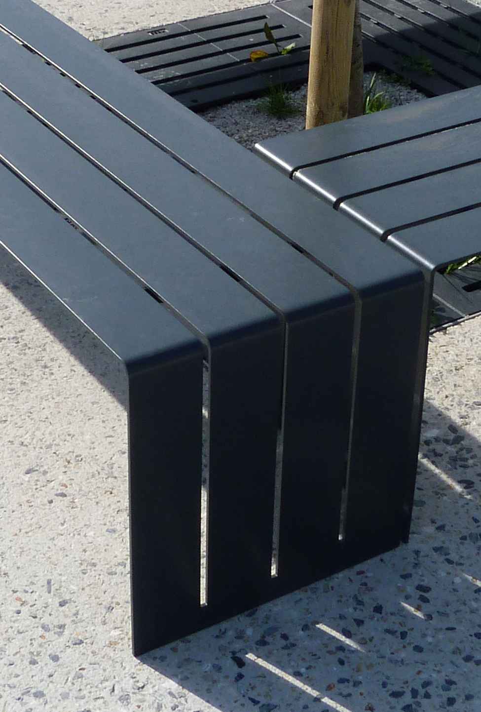 Bloc bench in steel Factory Furniture